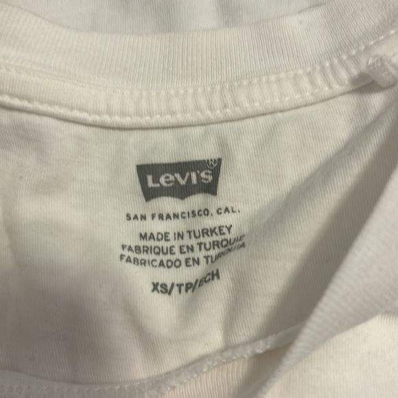 Levi’s T shirt - Picture 3 of 3